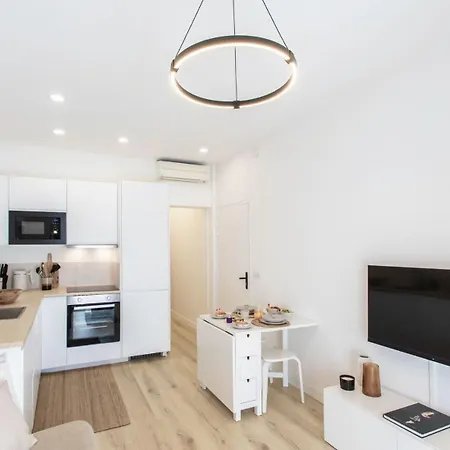 2br - Heart Of Juan-les-pins 아파트